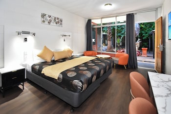 King Spa Room