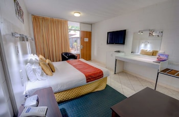 King Spa Room
