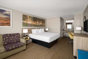Standard Room, 1 King Bed