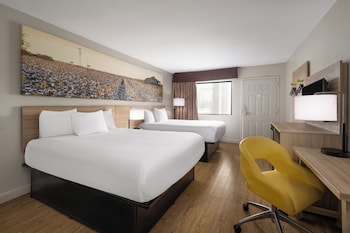 Double Room, 2 Double Beds, Smoking