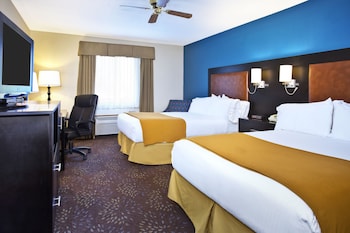 Standard Room, 2 Queen Beds, Balcony (High Floor)