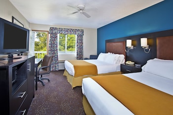 Suite, Multiple Beds