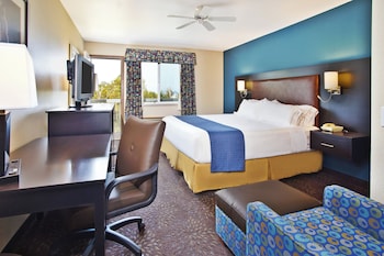 Standard Room, 1 King Bed