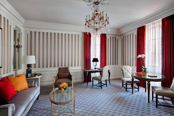 Suite, 1 Bedroom, Accessible Bathtub (Butler Service Included)