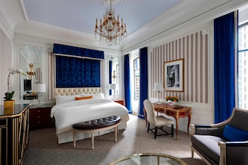 Grand Room, 1 King Bed (Butler Service Included)