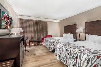 Deluxe Room, 2 Queen Beds, Non Smoking