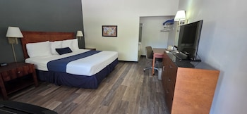 Standard Room, 1 King Bed, Non Smoking