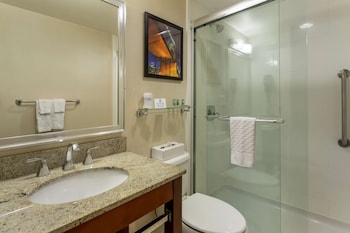 Standard Room, 1 King Bed, Non Smoking, Refrigerator & Microwave
