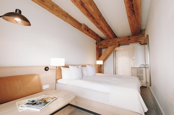 Standard Room (Waterfront)