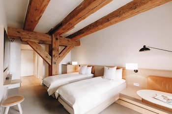 Deluxe Twin Room (Waterfront)
