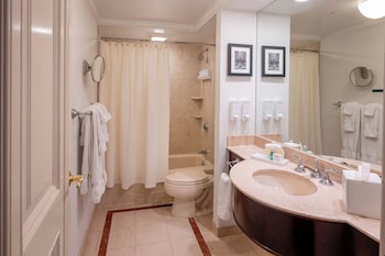 Junior Suite, 2 Queen Beds