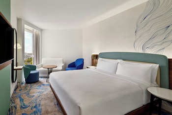 Superior Room, 1 King Bed with Sofa bed, Non Smoking