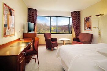 Standard Room, 1 Queen Bed