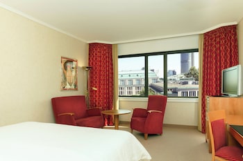 Standard Room, 1 Queen Bed