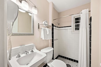 Suite, 1 King Bed, Non Smoking, Jetted Tub