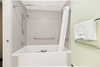 Standard Room, 1 King Bed, Non Smoking, Jetted Tub