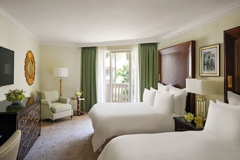 Deluxe Room, 2 Queen Beds (Guest)