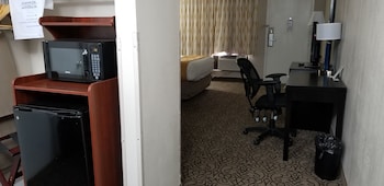Room, 2 Queen Beds, Non Smoking (Pet-Friendly)
