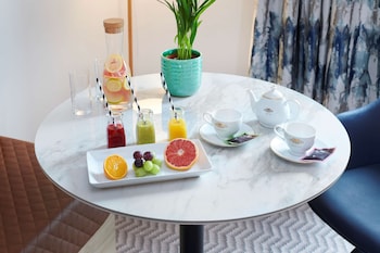 Deluxe Wellness Room