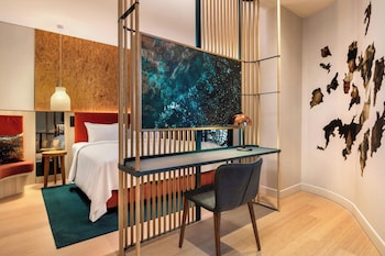 Room, 1 King Bed (View)