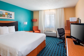 Room, 1 King Bed (Hearing Accessible)