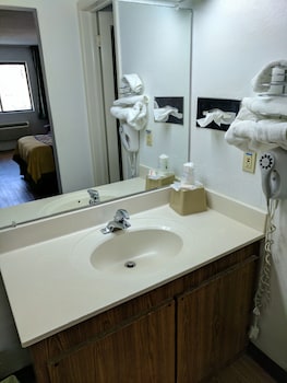 Deluxe Room, 1 King Bed