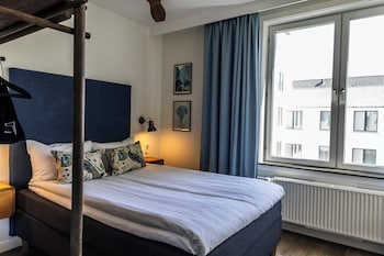 Basic Room, 1 Large Twin Bed (COSY ONE)