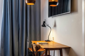 Room (THE ONE)