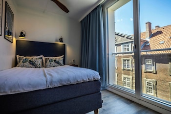 Basic Room, 1 Large Twin Bed (COSY ONE)