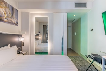 Standard Room, 1 Double Bed (Small Room;Bed is French Bed)