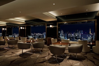 Club Deluxe Premier Twin with Club Lounge Access
