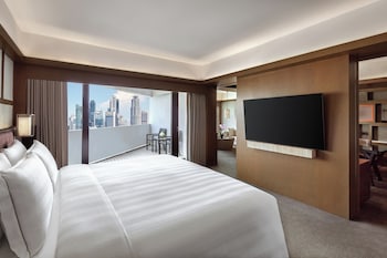 Panoramic Suite, Marina Bay View, Lounge Access, High Floor