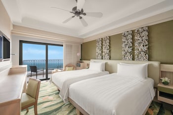 Panoramic Sea View Twin Room
