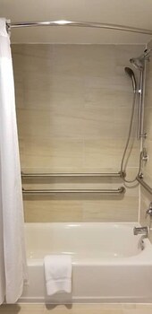 Standard Room, 1 Queen Bed, Accessible (Communications, Access Tub)