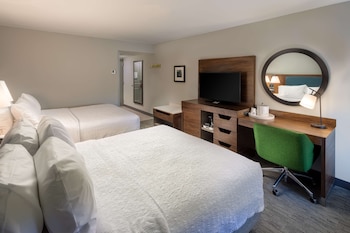 Room, 2 Queen Beds, Accessible, Non Smoking (Hearing)