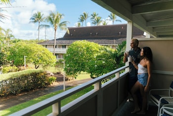 Suite, 1 Bedroom, Kitchen, Pool View (1 King Bed with Sofa Bed)