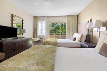 Suite, 1 Bedroom, Kitchen, Pool View (2 Double Bed with Sofa Bed)