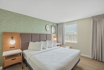 Standard Room, 1 King Bed