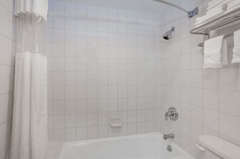 Room, 2 Double Beds, Accessible, Non Smoking (Roll-In Shower)