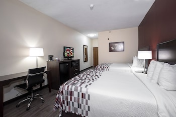 Deluxe Room, 2 Queen Beds, Smoking