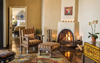 Suite, 1 King Bed, Fireplace (wood burning fireplace)