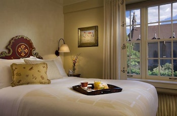 Traditional Room, 1 Queen Bed