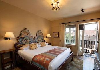 Suite, 1 King Bed