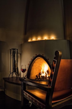Deluxe Suite, 1 King Bed, Fireplace (wood burning fireplace)