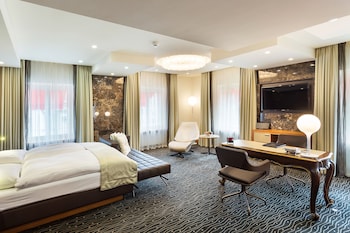 Senior Suite, 1 Bedroom