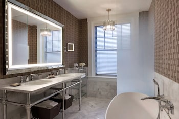 Suite, 1 Bedroom (King)