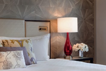 Deluxe Room, 1 King Bed