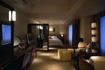 Corner Deluxe Double Room, Non-Smoking