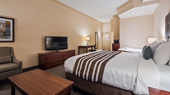 Standard Room, 1 King Bed, Non Smoking, Jetted Tub