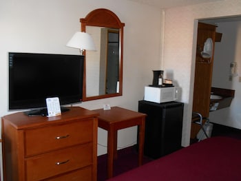 Standard Room, 2 Queen Beds, Non Smoking